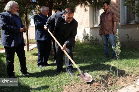 نشست علمی تخصصی گردشگری و صلح در قم