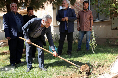 نشست علمی تخصصی گردشگری و صلح در قم