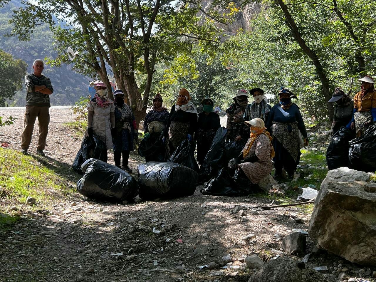 پاک‌سازی ۲۵ کیلومتری مسیر گردشگری خراسان شمالی تا استان گلستان