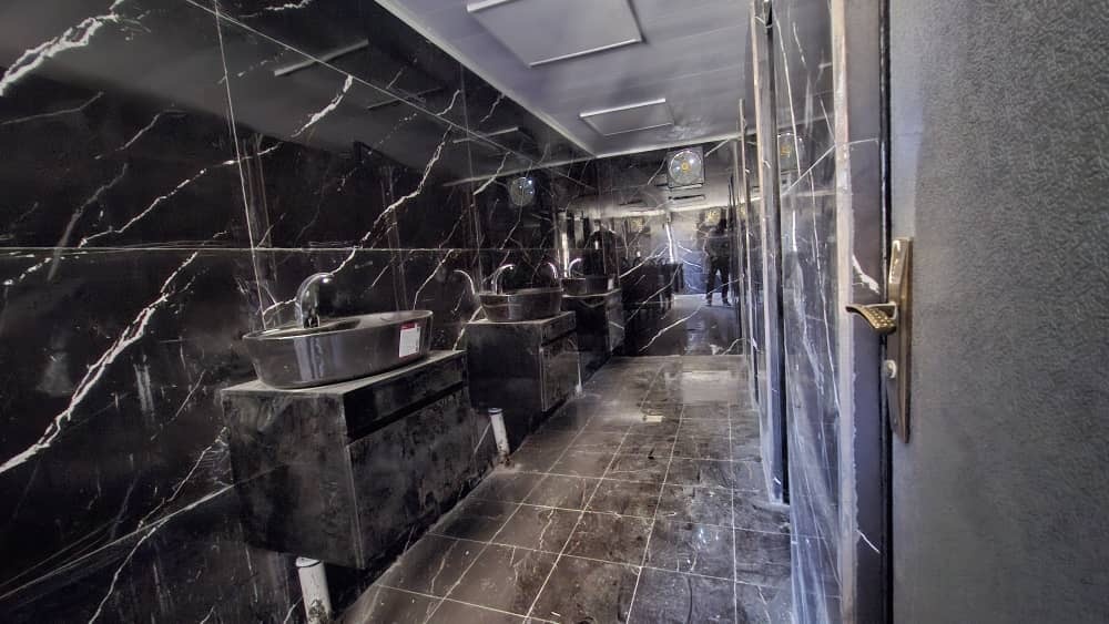 سرویسهای بهداشتی تختجمشید نوسازی شد/ استقرار ۸ سازه پرتابل و ۴۸ چشمه سرویس بهداشتی