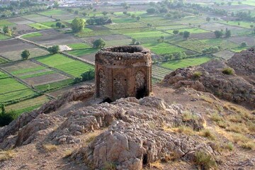 ری؛ میراث‌دار کهن ایران/ تجربه شیرین سفر پاییزی به شهر «دژهای باستانی»