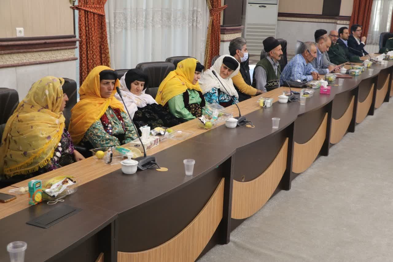 عشایر نماد مقاومت و مهماننوازی هستند/ جایگاه عشایر در استان قزوین تقویت شده است