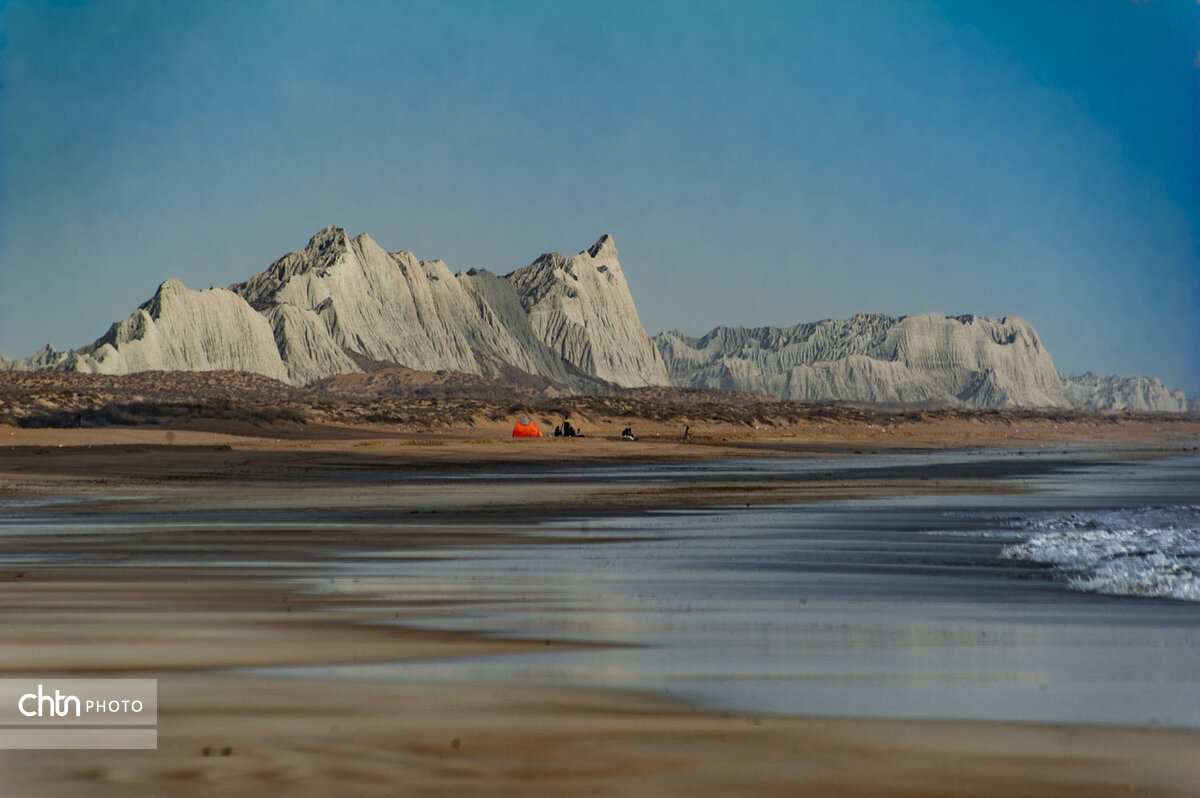 چابهار، بهشت سرمایهگذاری و گردشگری ایران است/ لزوم تمرکز بر توسعه زیرساختهای اقتصادی