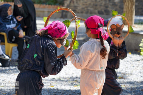 جشنواره کتاب‌های خوشمزه در باغ، عمارت نظری همدان