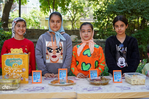 جشنواره کتاب‌های خوشمزه در باغ، عمارت نظری همدان