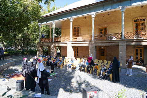 جشنواره کتاب‌های خوشمزه در باغ، عمارت نظری همدان