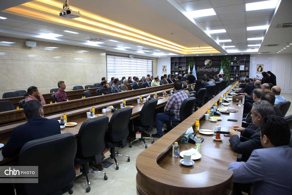 برگزاری نشست تخصصی اقتصاد گردشگری در قم