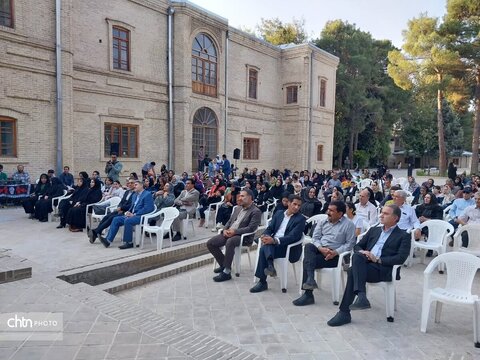 آیین بزرگداشت خواجه حافظ شیرازی در محوطه باغ گلستان