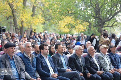 اولین جشنواره گردوی ثمرین در اردبیل برگزار شد