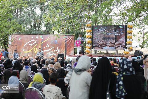 اولین جشنواره گردوی ثمرین در اردبیل برگزار شد