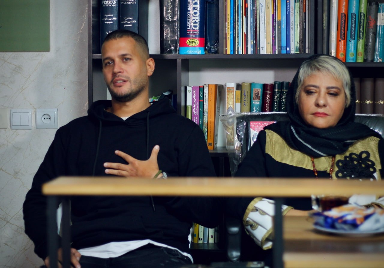 تئاتر کار میکنم تا جوان شوم/ به متن برشت معاصر نگاه کردهام