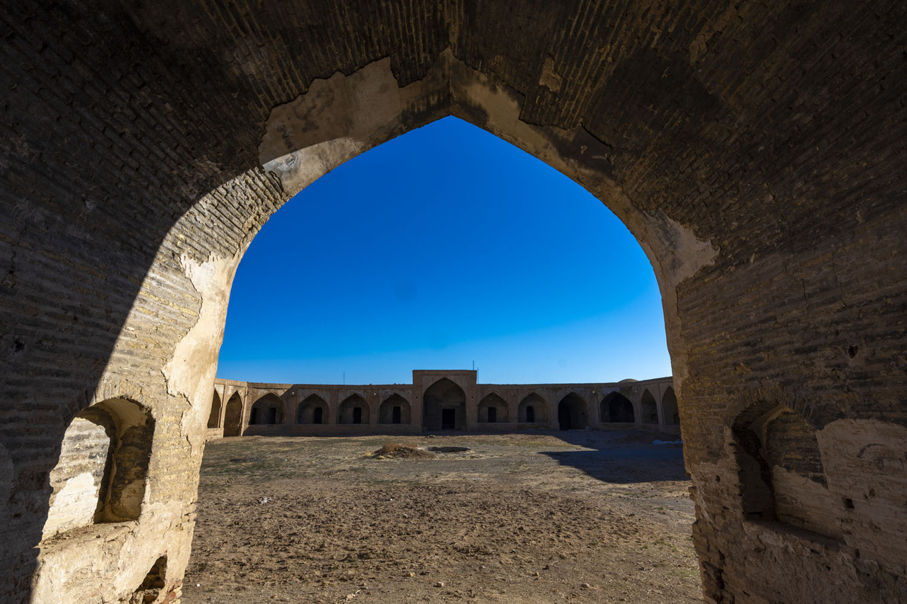 کاروانسرای ثبت جهانی آجری آهوان