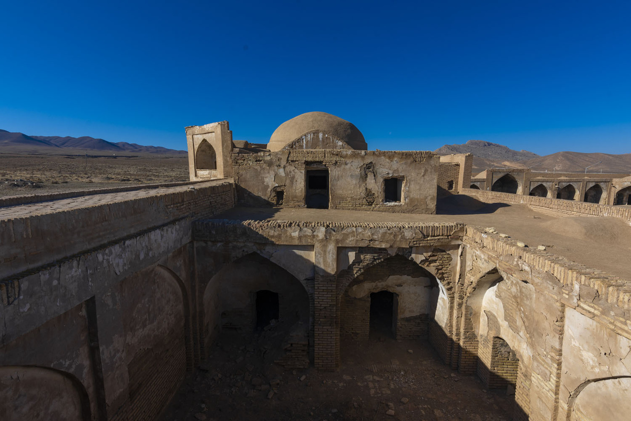 کاروانسرای ثبت جهانی آجری آهوان