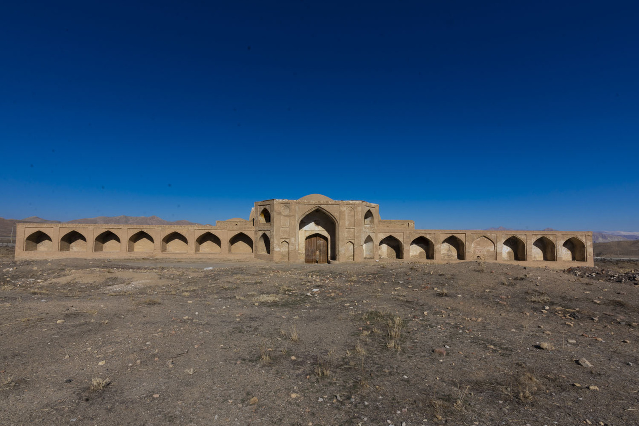 کاروانسرای ثبت جهانی آجری آهوان