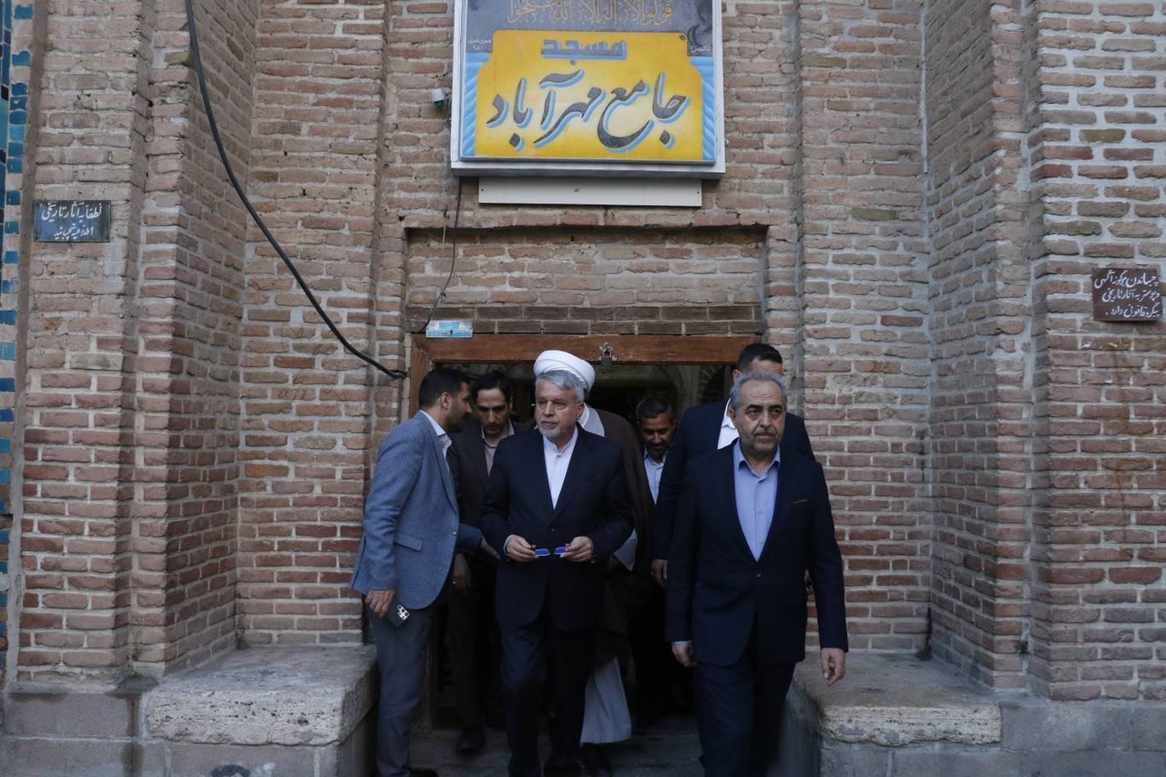 بازدید صالحیامیری از ۲ مسجد تاریخی در بناب