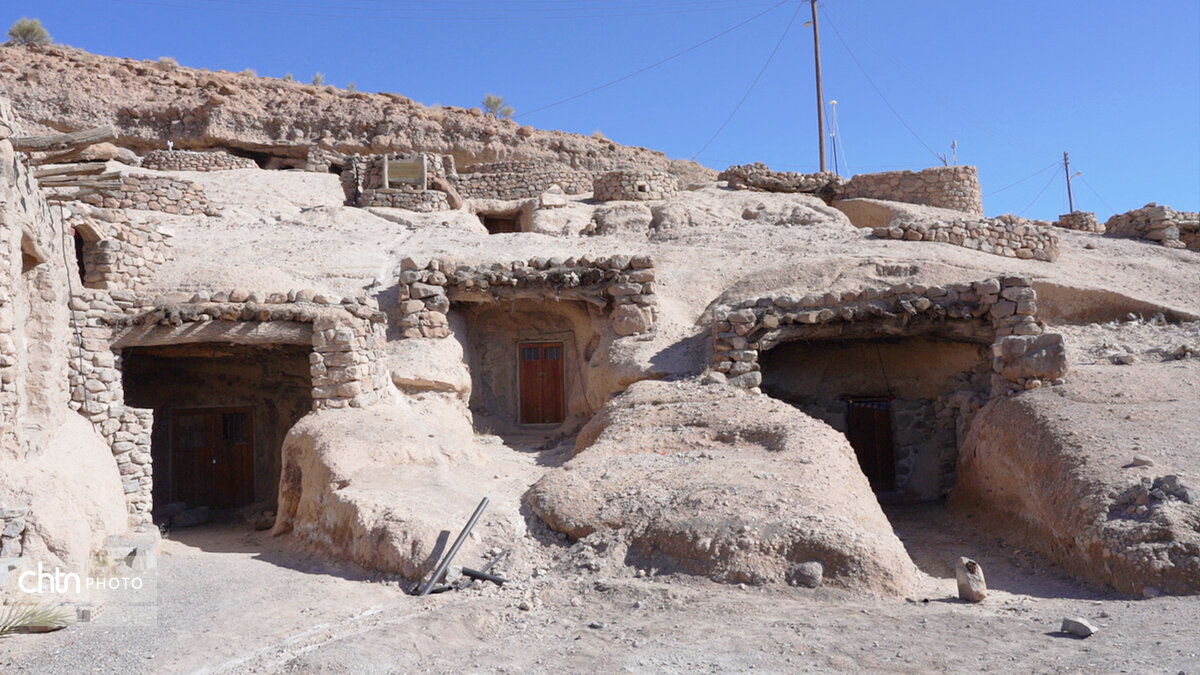 آغاز فاز جدید عملیات اصلاح شبکه برق روستای میمند شهربابک