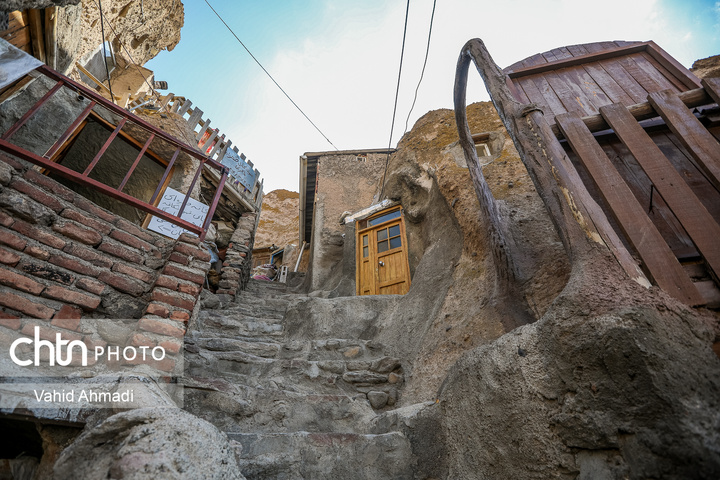 روستای تاریخی کندوان