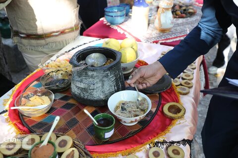 پنجمین جشنواره هیوا در باغ شهر گیوی استان اردبیل