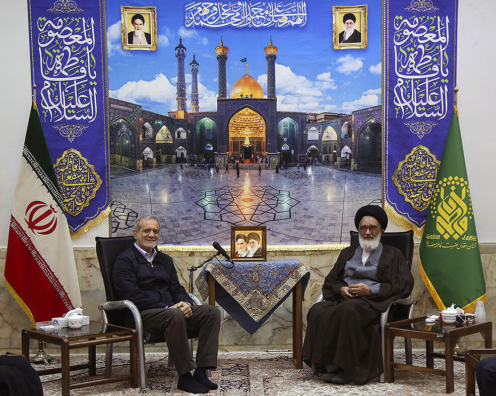 رئیسجمهور وارد استان قم شد