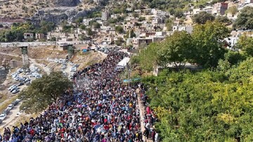 جشنی به شکرانه برداشت یاقوت‌های سرخ در روستای سلین هورامان/ دانه‌های بهشتی ره‌توشه گردشگران شد