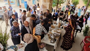 اولین جشنواره ملی محصولات کنجدی بهبهان برگزار شد