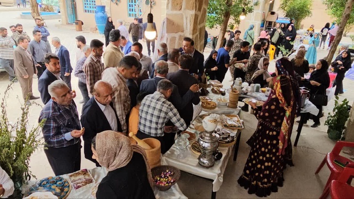 اولین جشنواره ملی محصولات کنجدی بهبهان برگزار شد