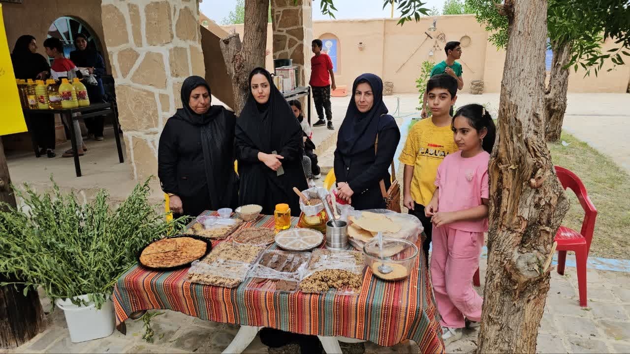 اولین جشنواره ملی محصولات کنجدی بهبهان برگزار شد