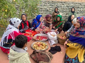 چهارمین جشنواره انار ترش در روستای بالاجاده شهرستان کردکوی