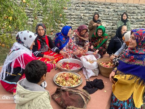 چهارمین جشنواره انار ترش در روستای بالاجاده شهرستان کردکوی