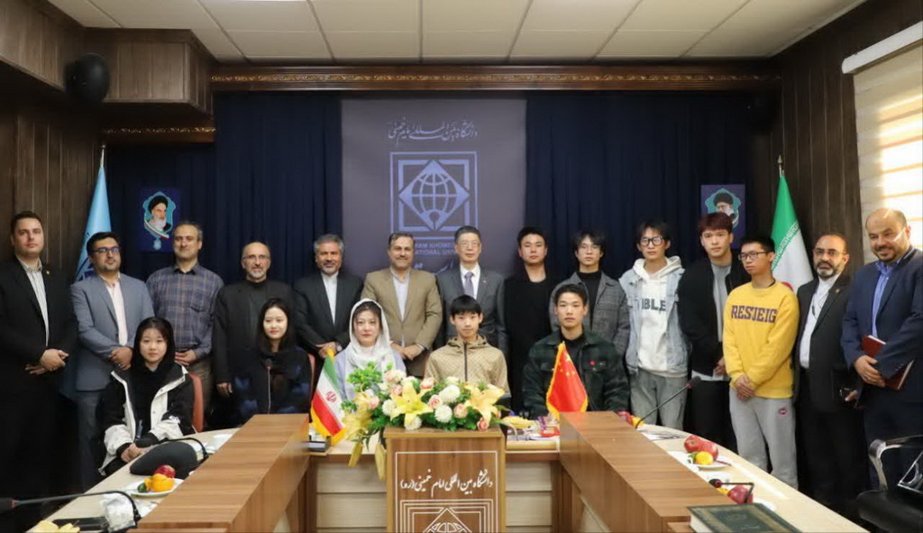 قزوین پایتخت خوشنویسی است/ جایگاه ویژه خوشنویسی در فرهنگ چین