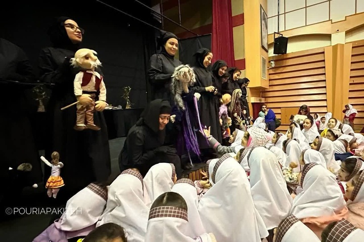جشنواره بینالمللی تئاتر کودک و نوجوان در افزایش ظرفیتهای گردشگری استان همدان مؤثر است