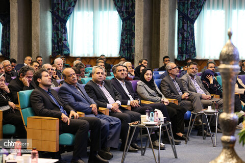 آئین پاسداشت ثبت نشان بین‌المللی جغرافیایی هنر قلمزنی در اصفهان