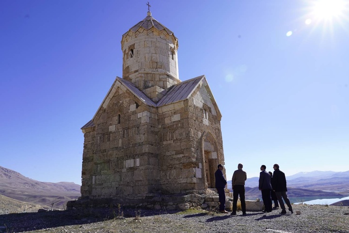 کلیسای زور زور ماکو ساماندهی می‌شود