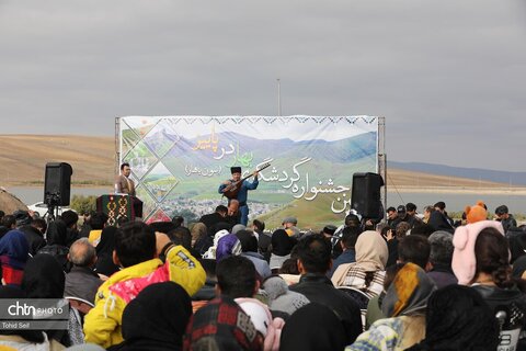 اولین جشنواره بهار در پاییز در شهرستان گرمی