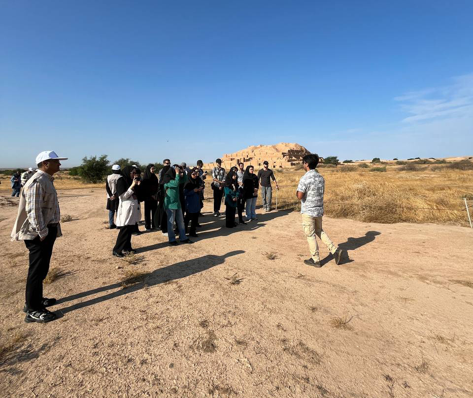 آشناسازی دانشجویان با روشهای حفاظتی و مرمتی در چغازنبیل