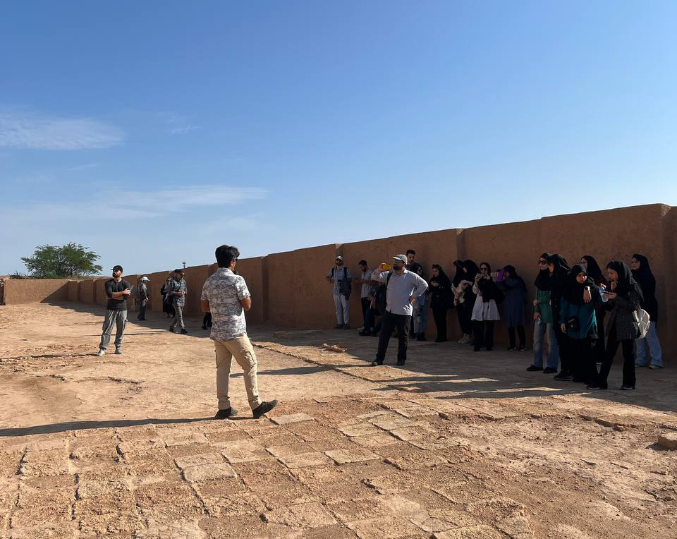 آشناسازی دانشجویان با روشهای حفاظتی و مرمتی در چغازنبیل