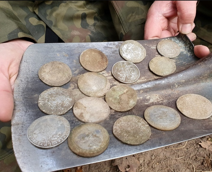 کشف ارزشمند یک پدر و پسر ماجراجو در لهستان