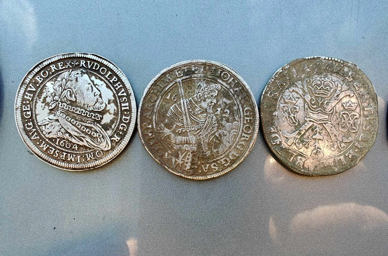 کشف ارزشمند یک پدر و پسر ماجراجو در لهستان