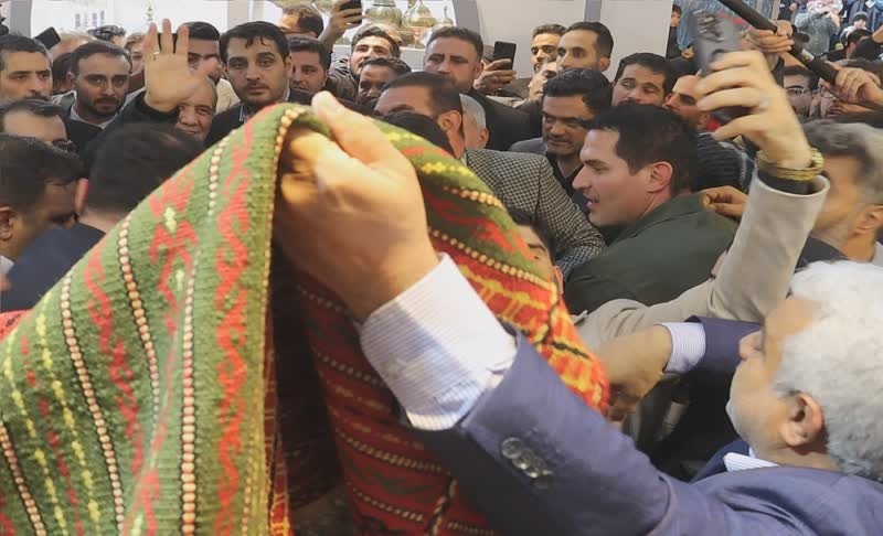 بازدید رئیسجمهوری از غرفه خراسان رضوی در سی و هفتمین نمایشگاه ملی صنایعدستی