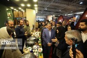 بازدید معاون اجرایی رئیس‌جمهوری از سی‌ و هفتمین نمایشگاه ملی صنایع‌دستی/ قائم‌پناه: راه‌ توسعه صنایع‌دستی، صادرات است