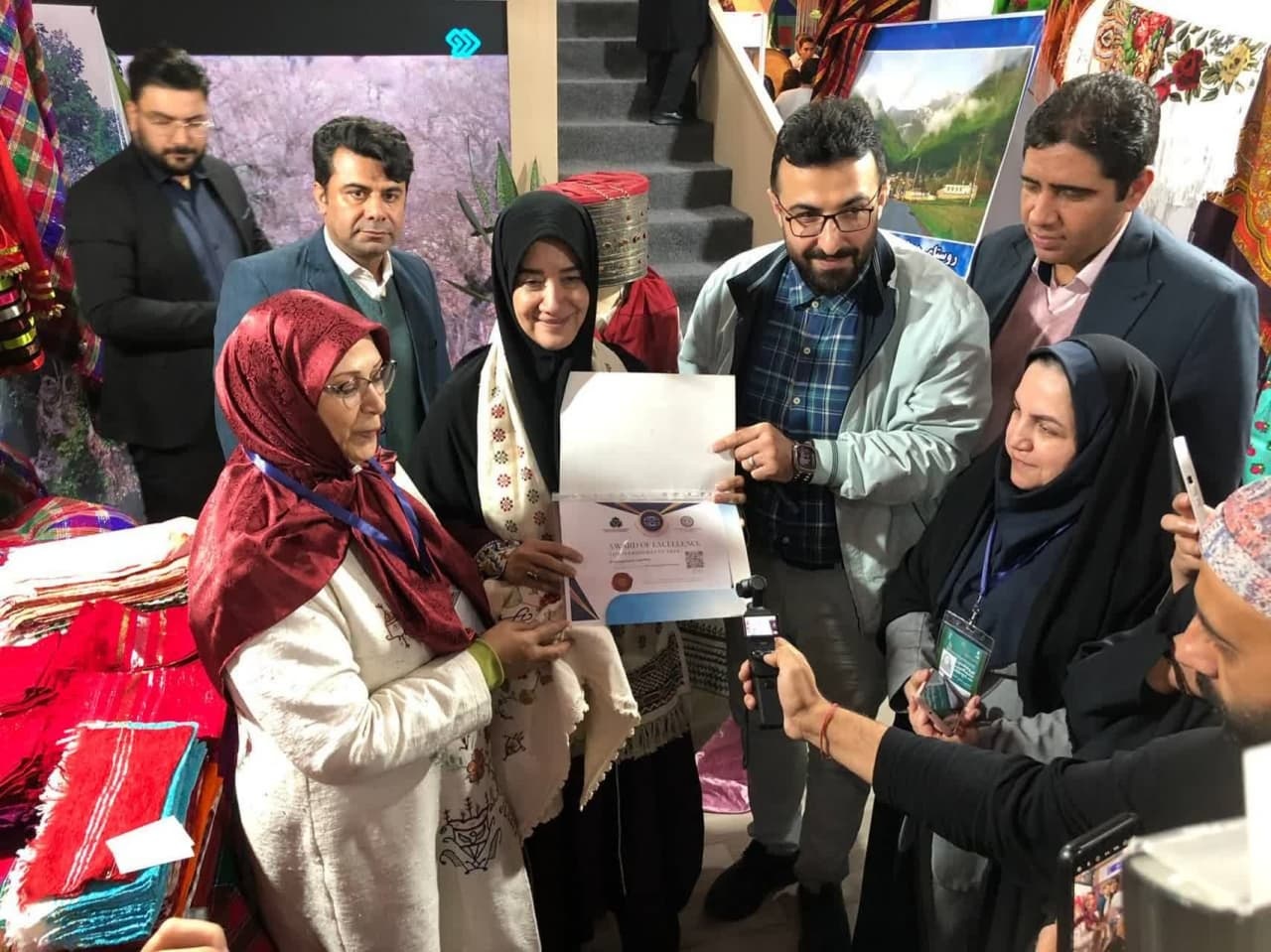 رونمایی از اثر فاخر صنایعدستی ترکمن در نمایشگاه ملی صنایعدستی