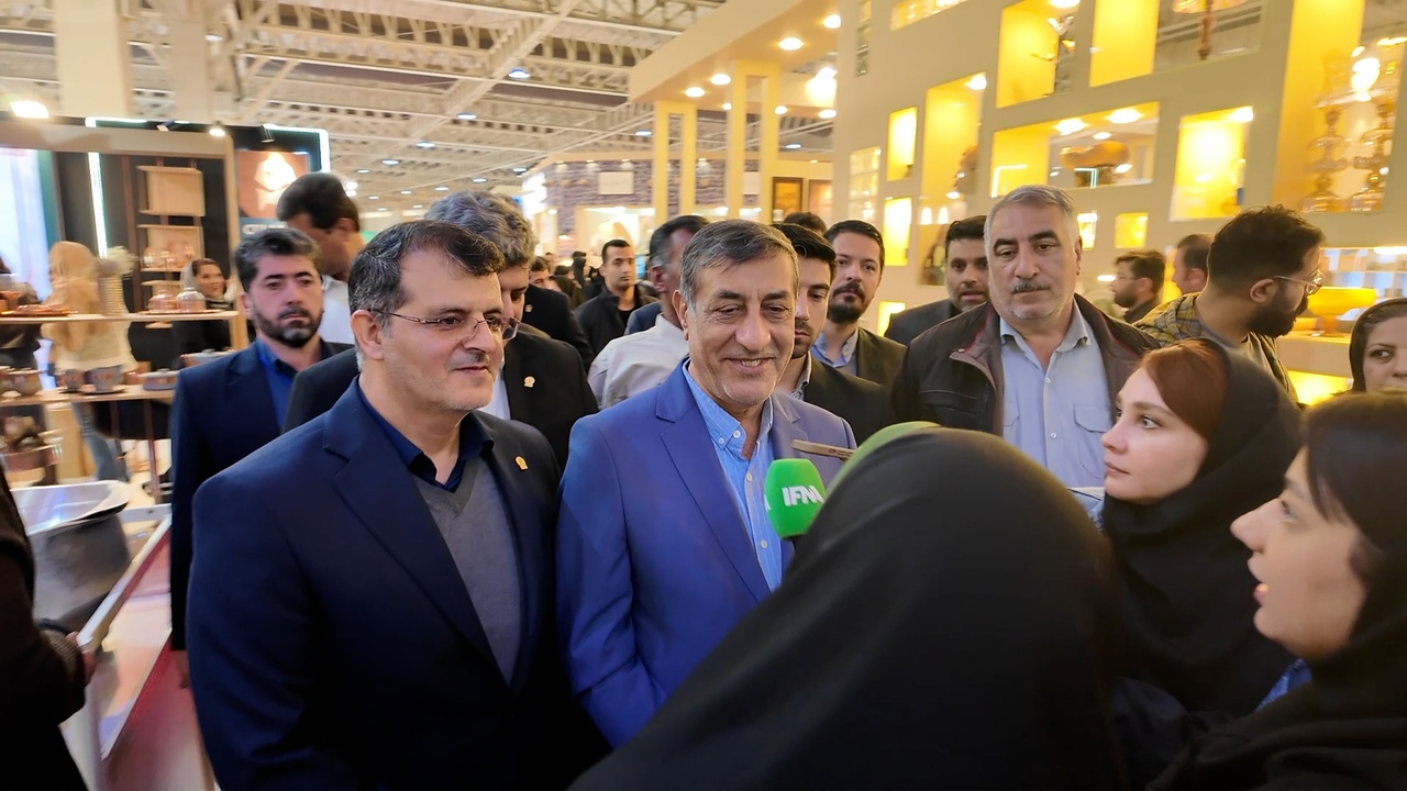 بازدید معاون اجرایی رئیسجمهوری از سی و هفتمین نمایشگاه ملی صنایعدستی/ قائمپناه: راه توسعه صنایعدستی، صادرات است