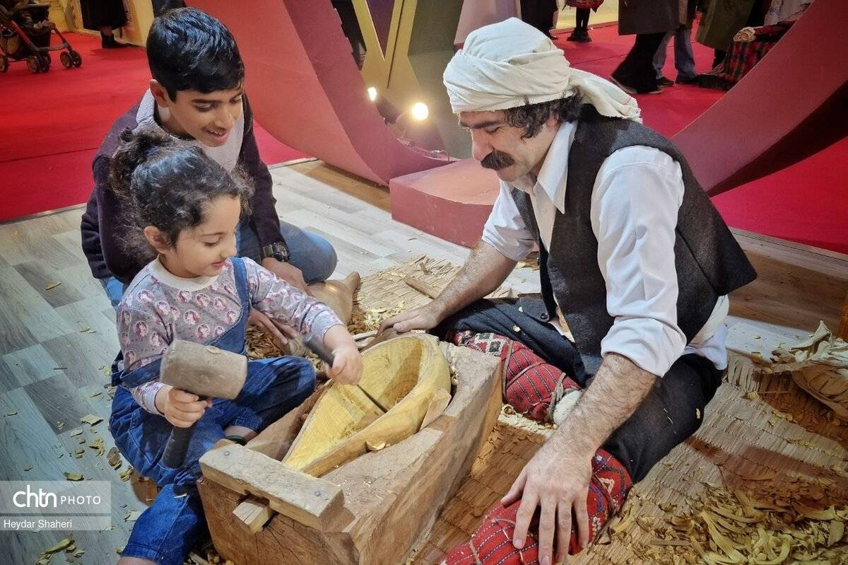 خلق آثاری رویایی با چوب/ تعامل وسیع با مردم بهویژه کودکان/ رونمایی از کتاب و بستههای سرمایهگذاری