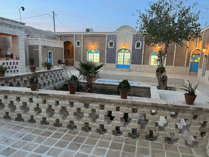 بازسازی و مرمت خانه تاریخی گل آقا در روستای حصارحسن