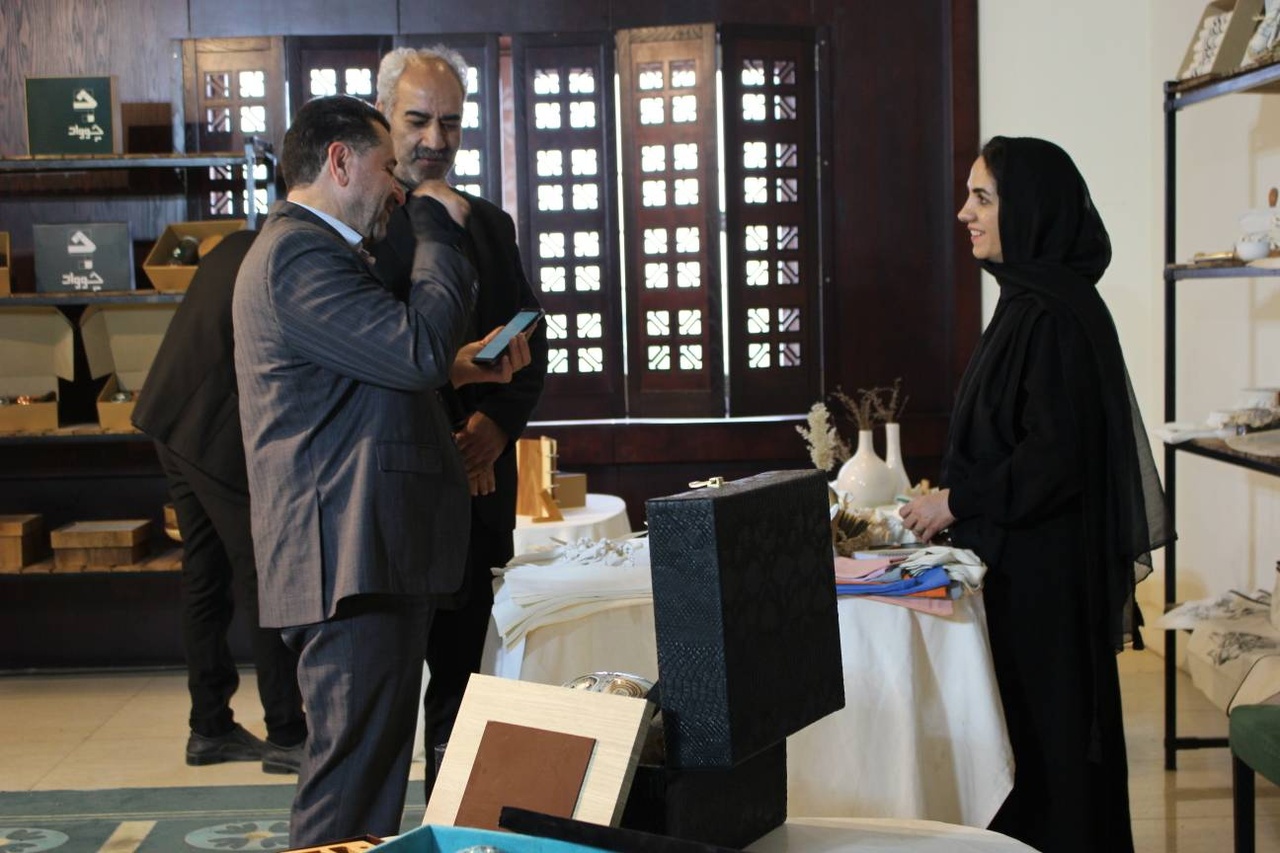 آغاز به کار سومین نمایشگاه صنایع دستی با بستهبندی و هدایای سازمانی در یزد