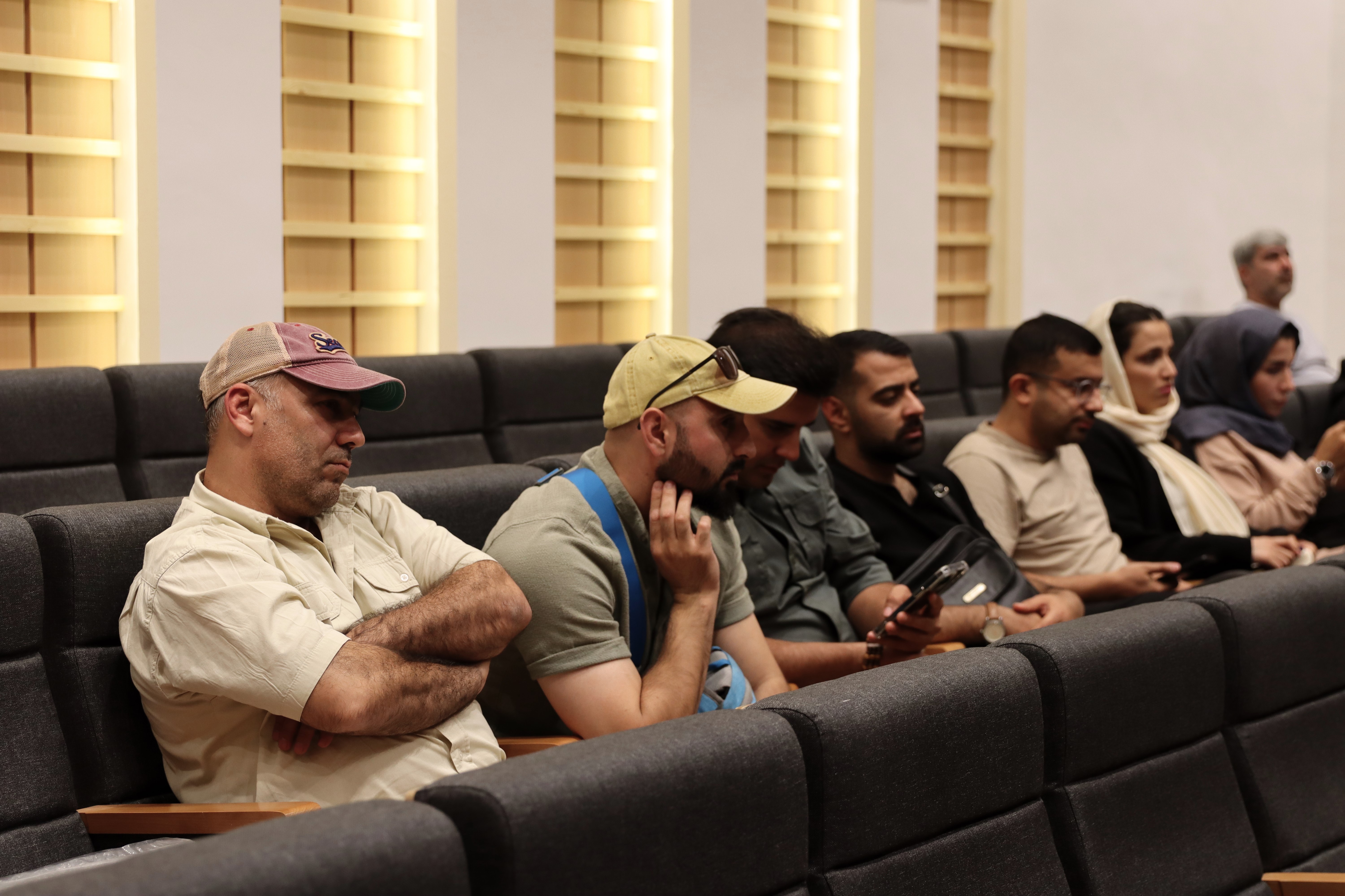 روز سوم تور رسانهای لارستان: جادوی خاک، آب و تاریخ