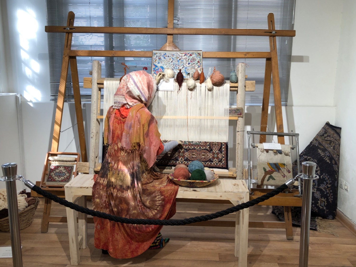 «موزه ملی کار» چه مشاغلی را به تصویر میکشد؟/ از آهنگری تا حلاجی و اصناف عهد قاجار/ ابزارهایی که بار نوستالژیک دارند