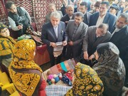 بازدید وزیر میراث‌فرهنگی از نمایشگاه موقت هنرمندان صنایع‌دستی در شرق گلستان