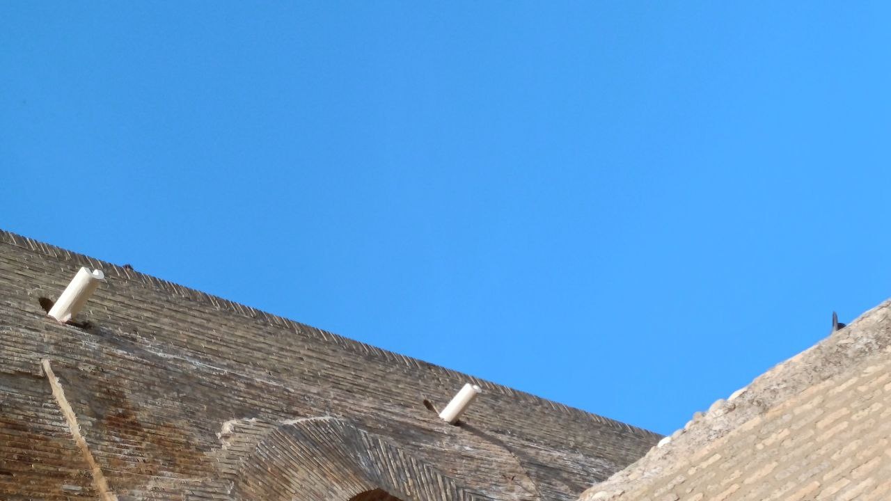 نصب ناودانهای سنگی روی پل ساسانی دزفول