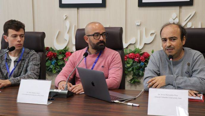 نوروز یکی از عناصر کلیدی هویت ملی ایرانیان شناخته میشود